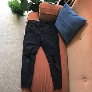 Old Navy• Faded Distressed Mid-Rise Rockstar👖